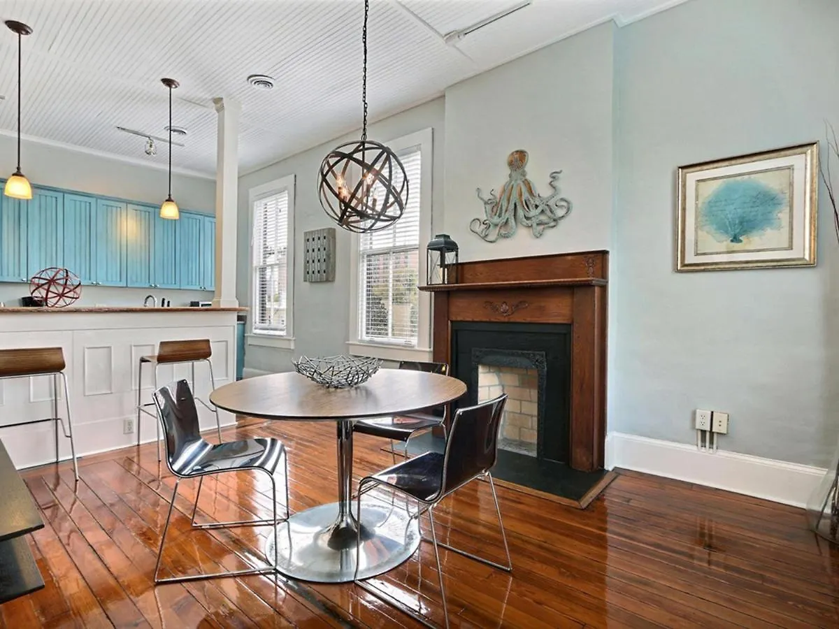Lafayette Row Unit 3 Apartment Savannah
